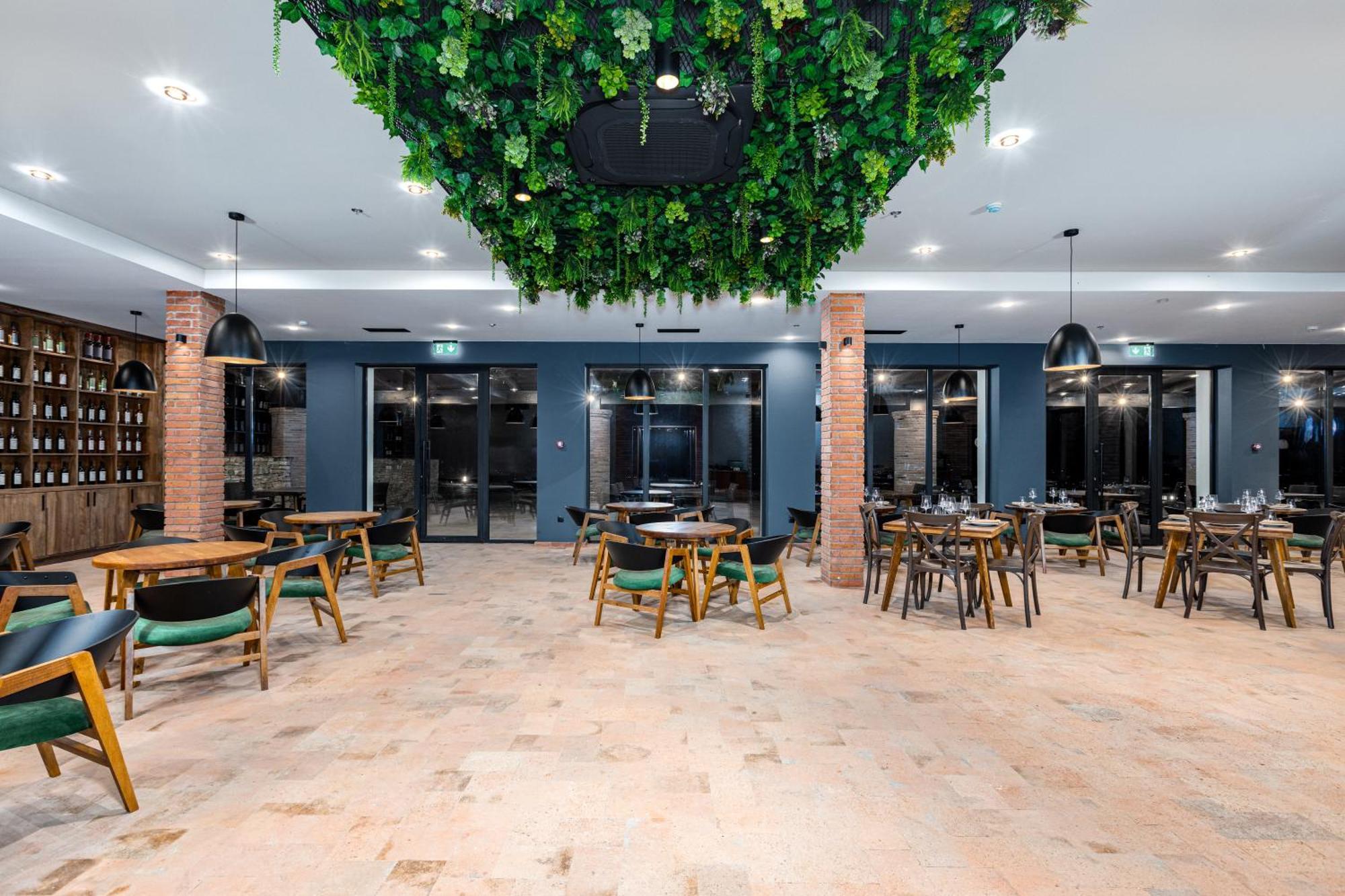 Hotel Qvevrebi Telavi Ngoại thất bức ảnh